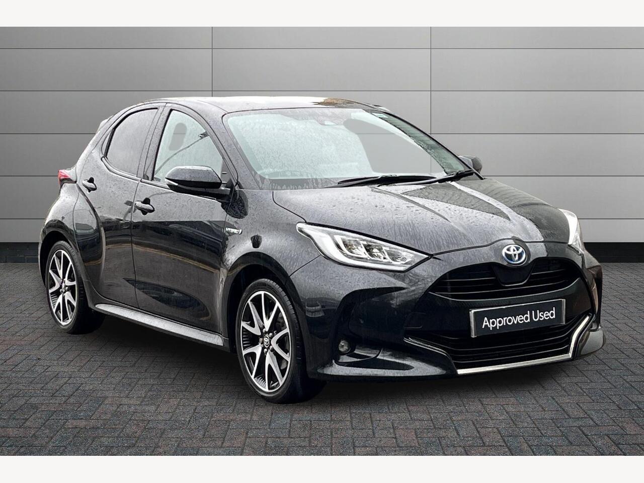 Main listing image - Toyota Yaris