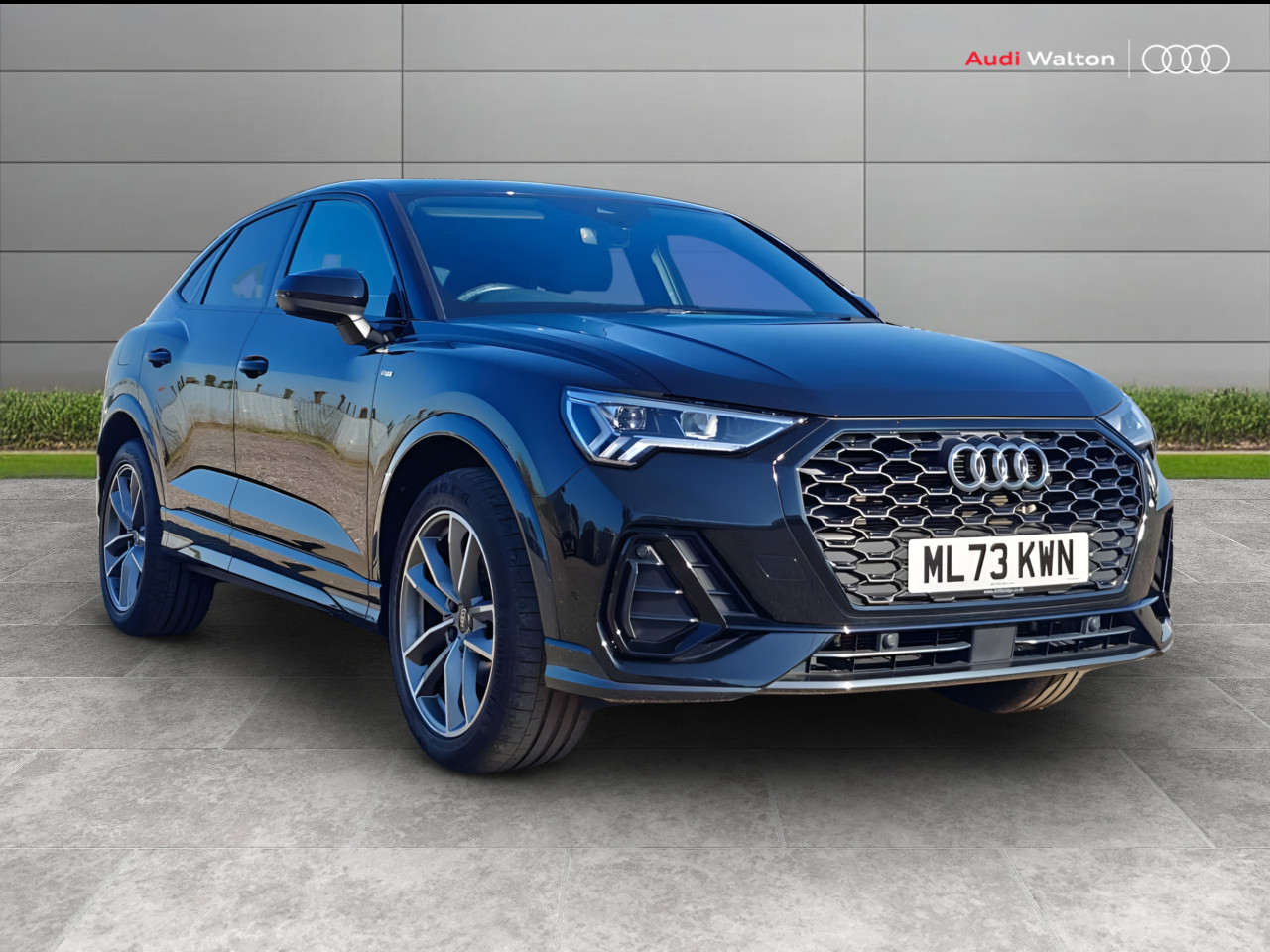 Main listing image - Audi Q3