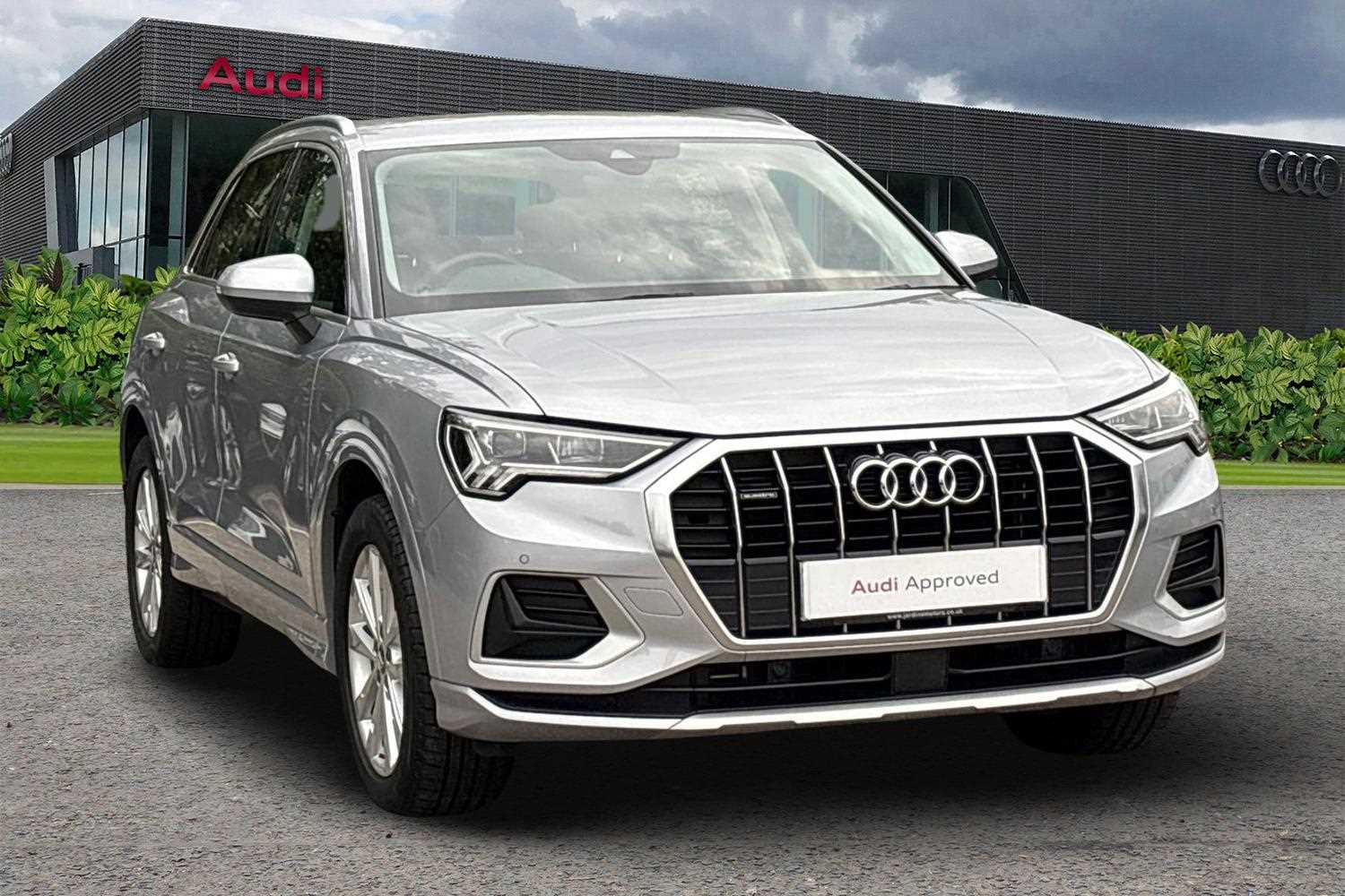 Main listing image - Audi Q3