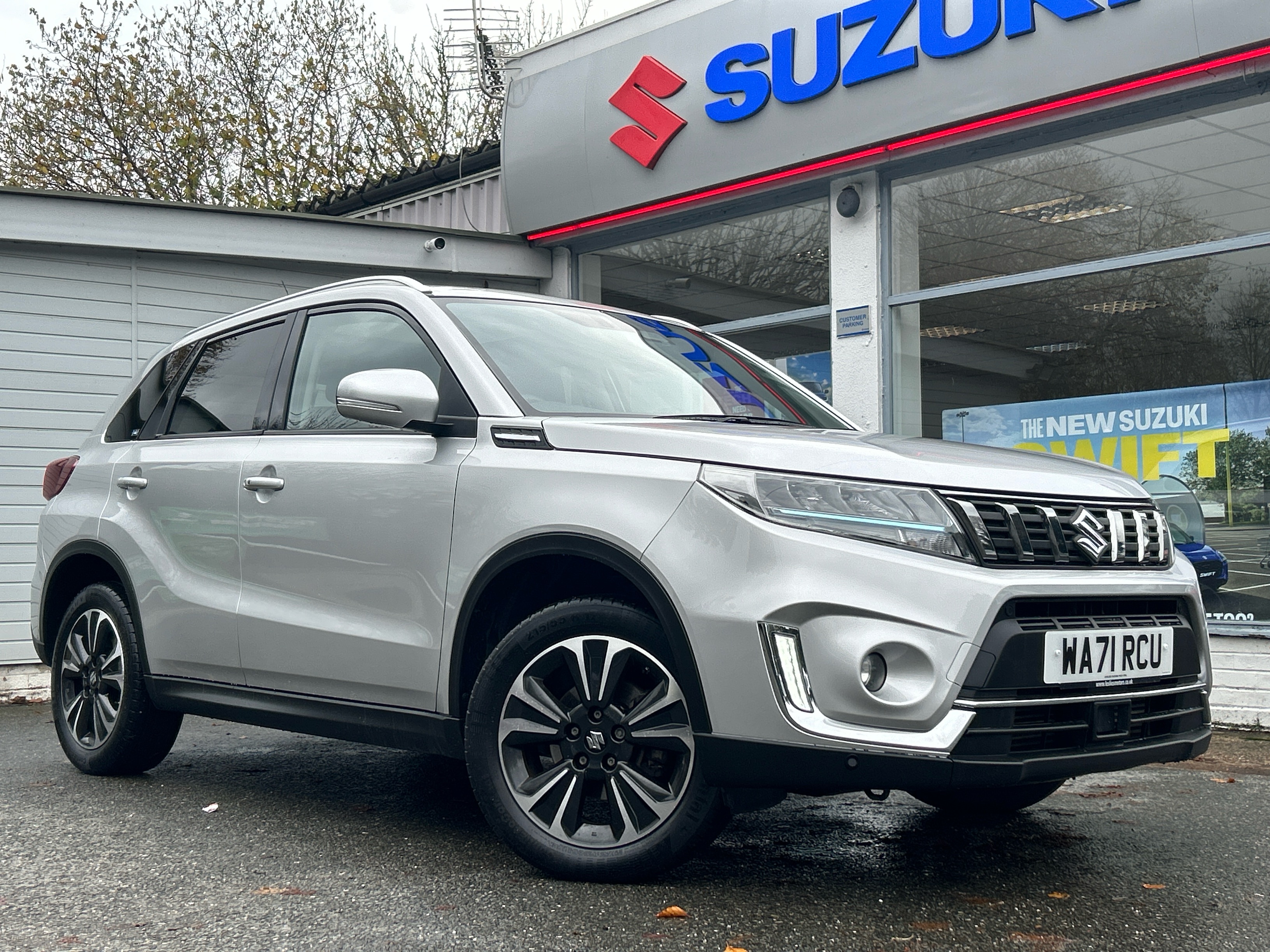 Main listing image - Suzuki Vitara