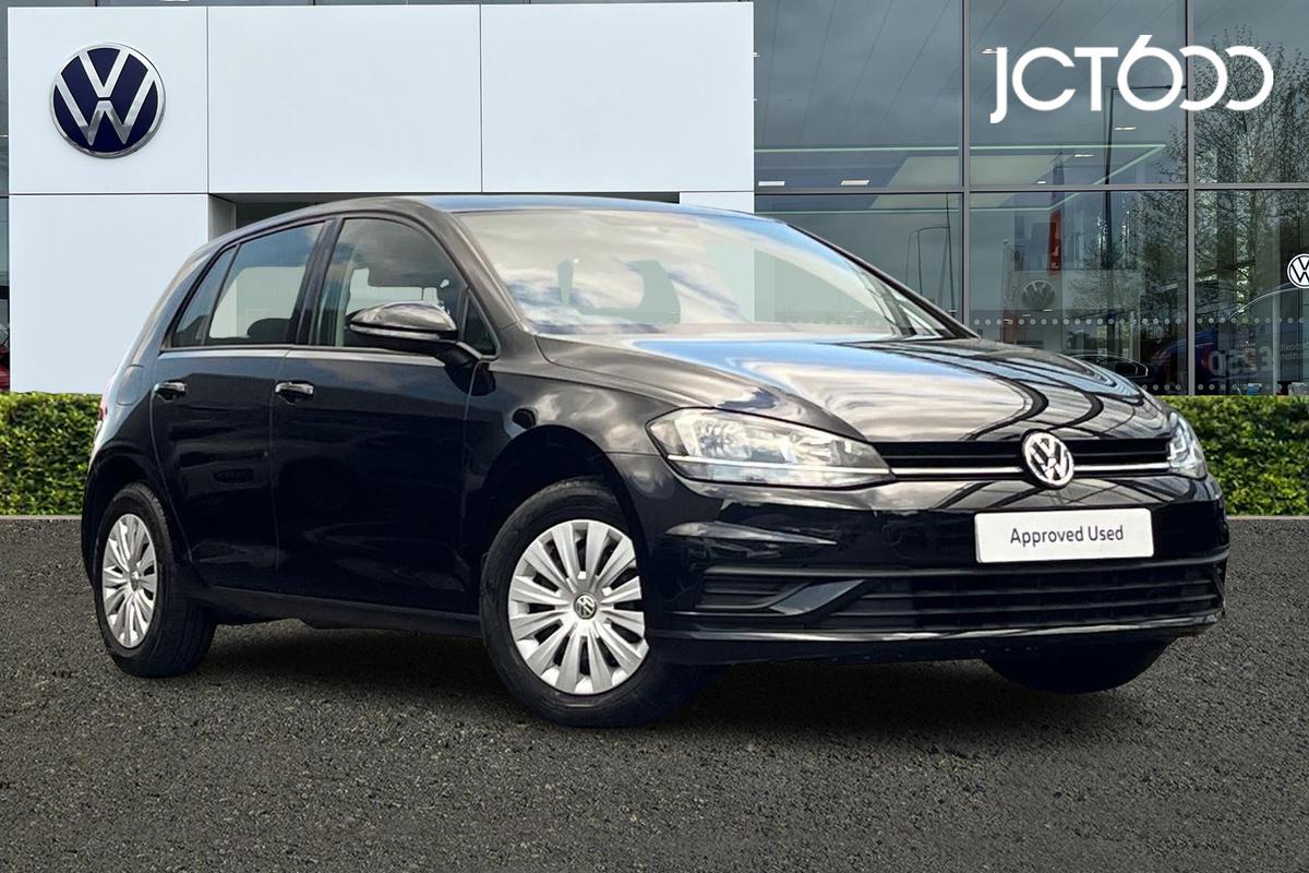 Main listing image - Volkswagen Golf