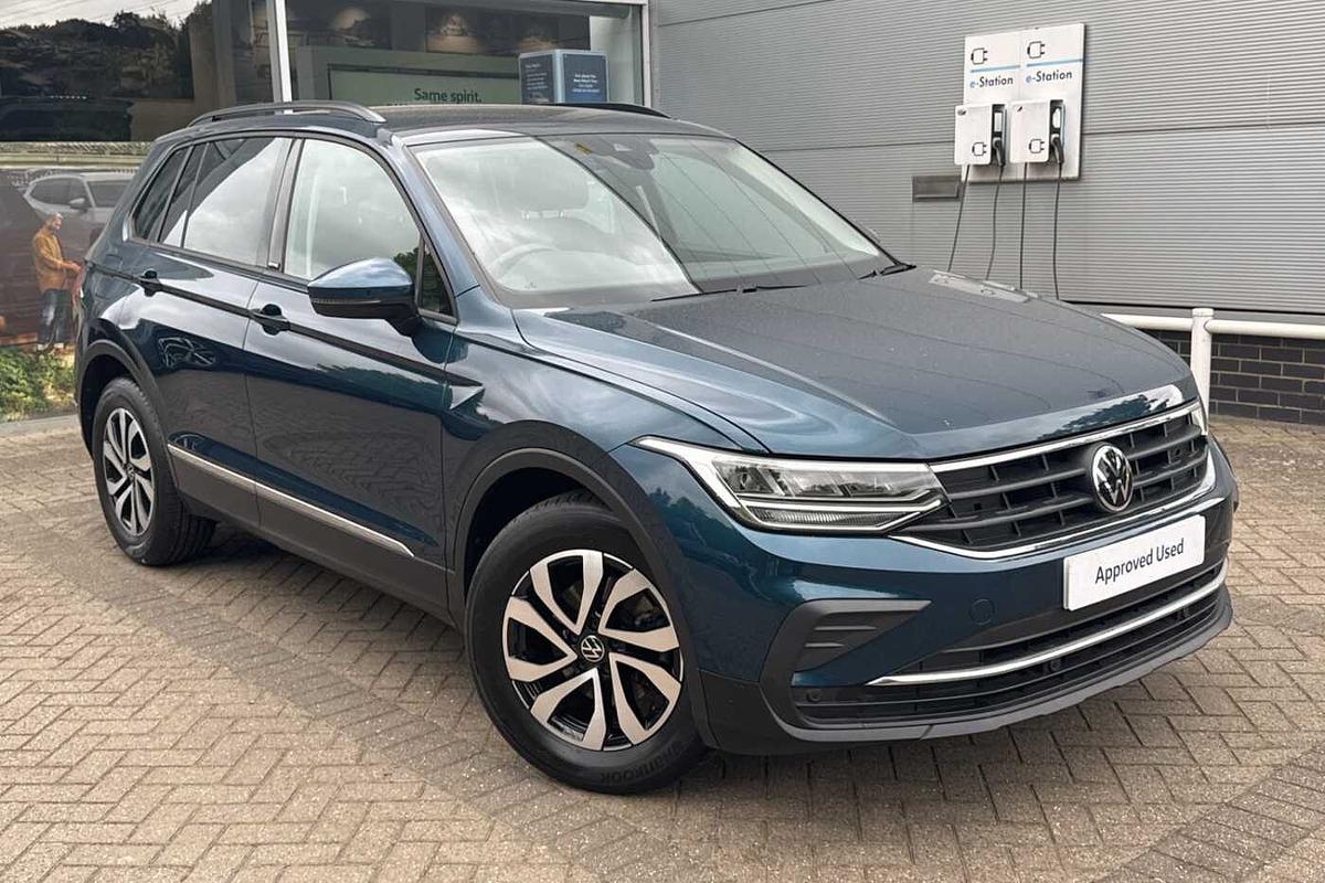 Main listing image - Volkswagen Tiguan