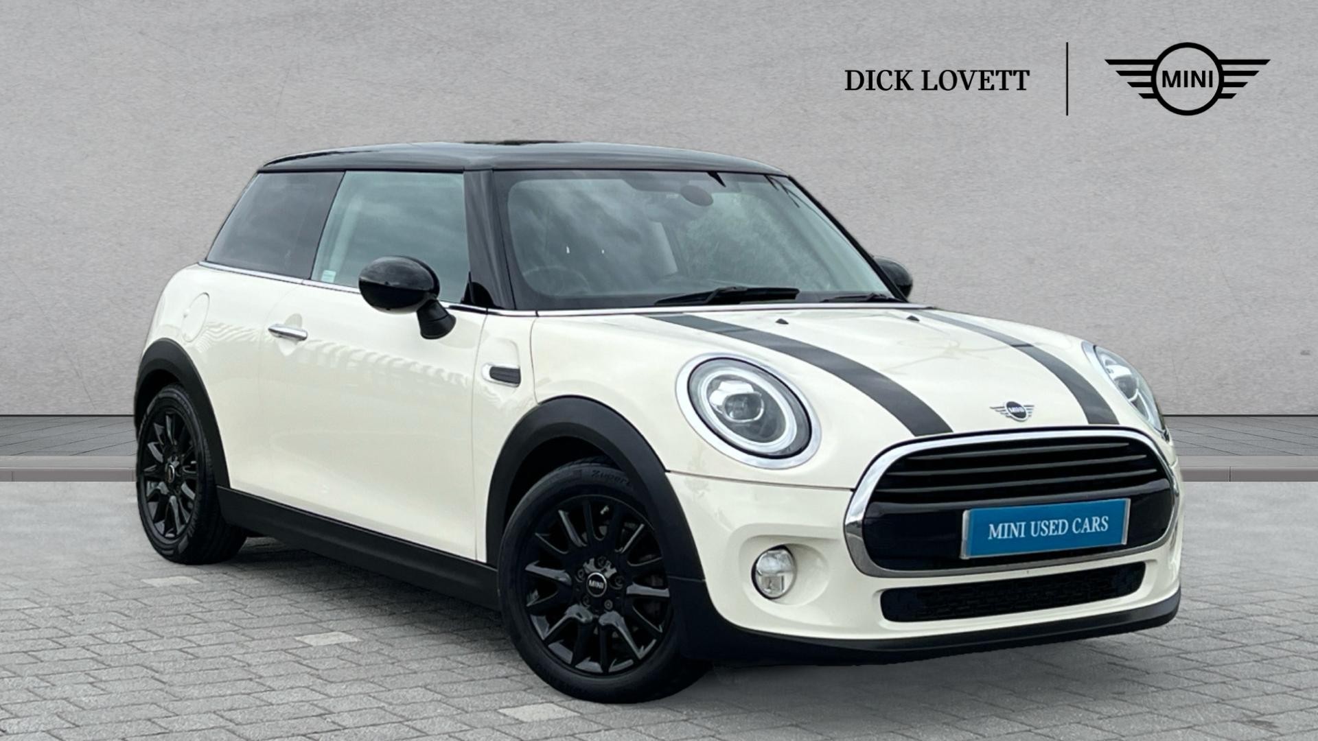 Main listing image - MINI Hatchback