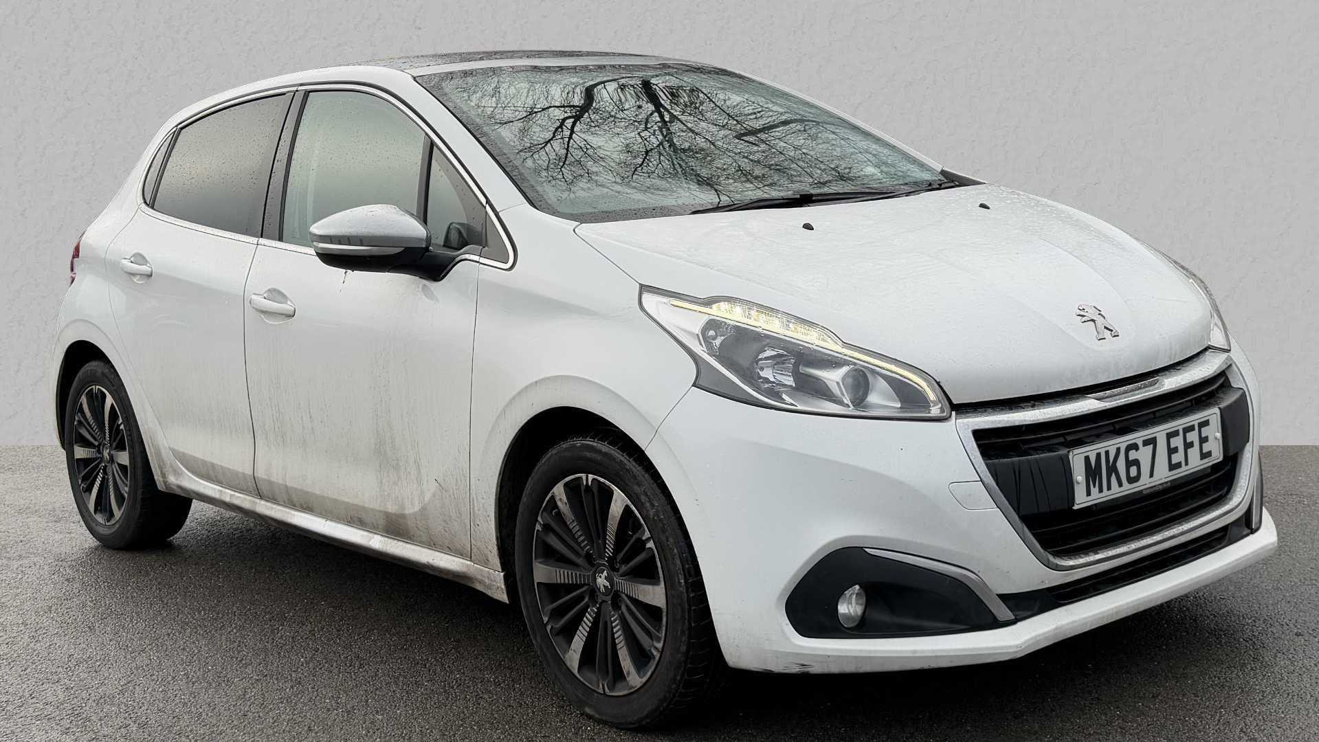 Main listing image - Peugeot 208