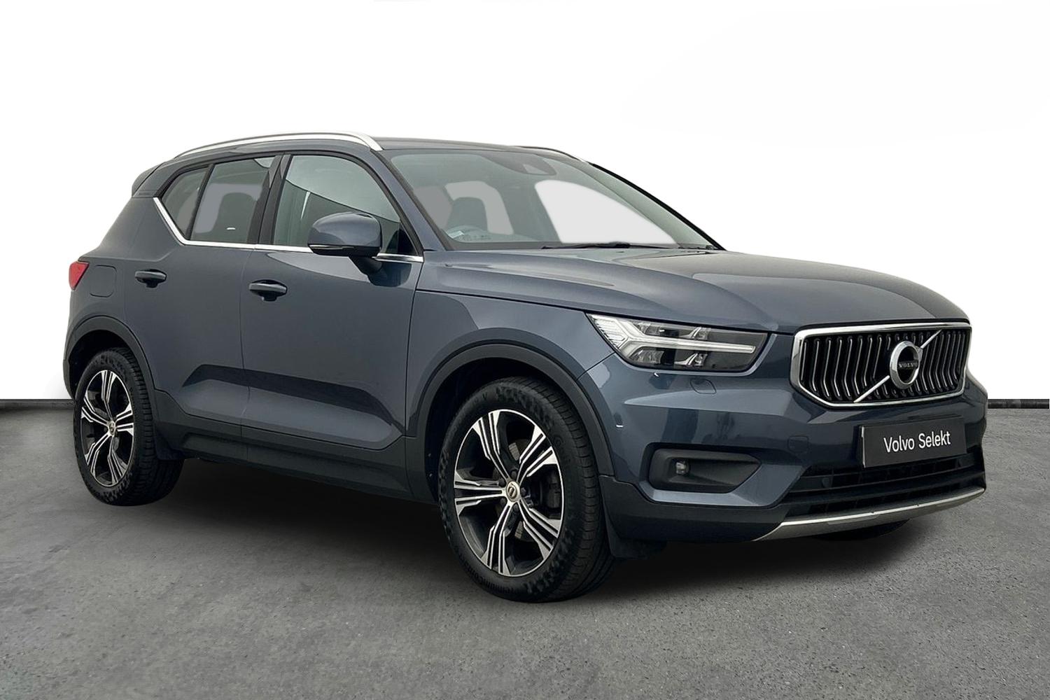 Main listing image - Volvo XC40