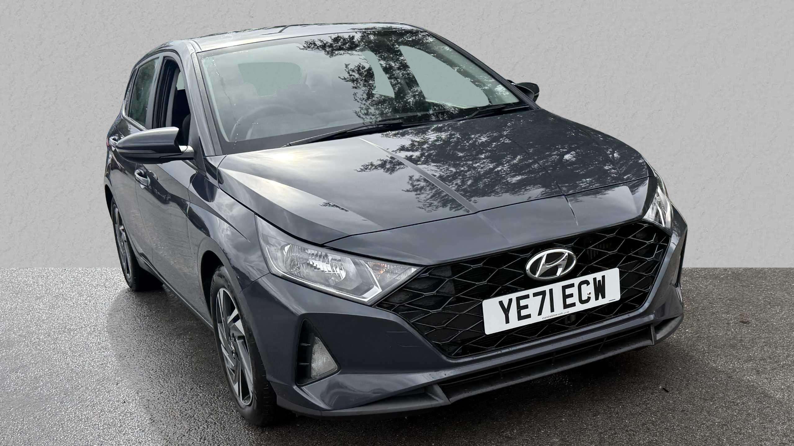 Main listing image - Hyundai i20