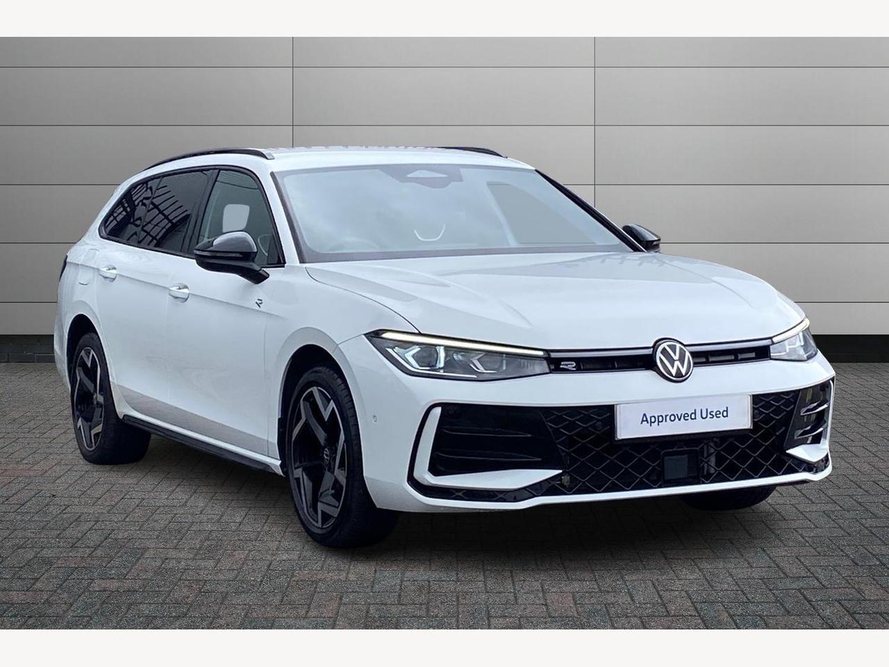 Main listing image - Volkswagen Passat Estate