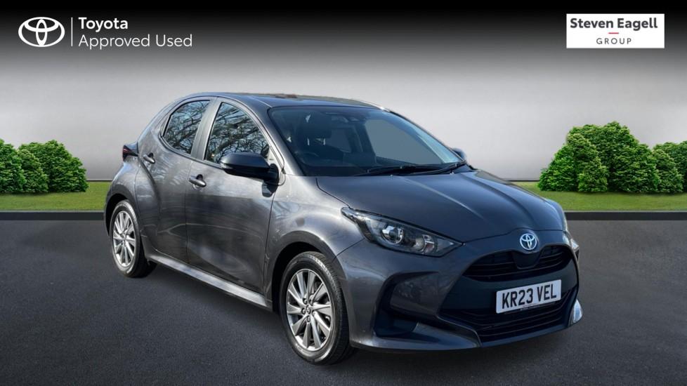 Main listing image - Toyota Yaris