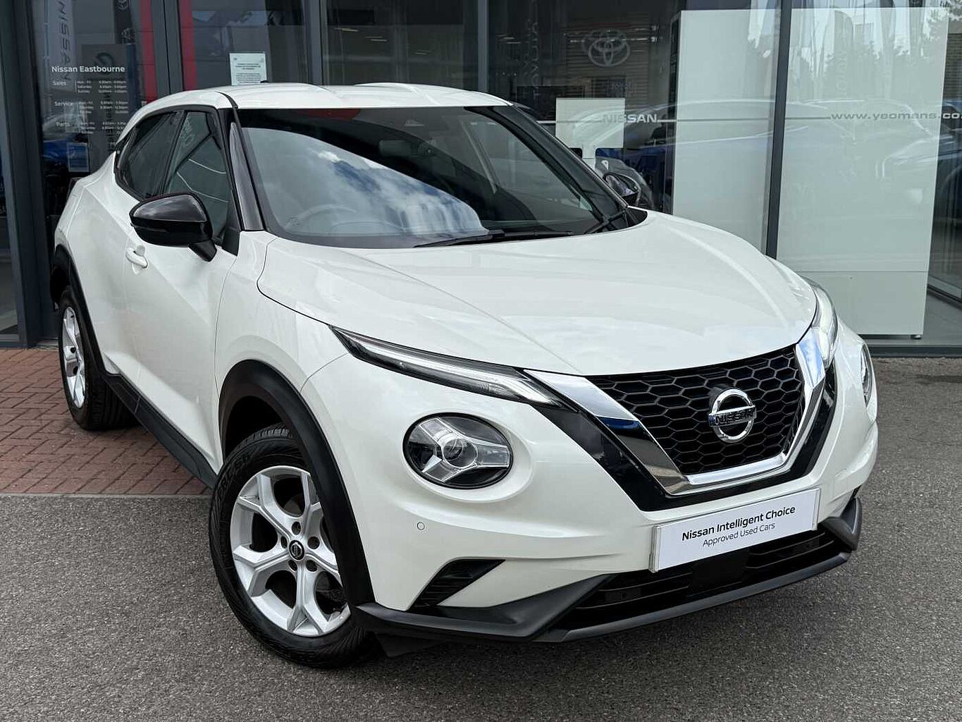 Main listing image - Nissan Juke