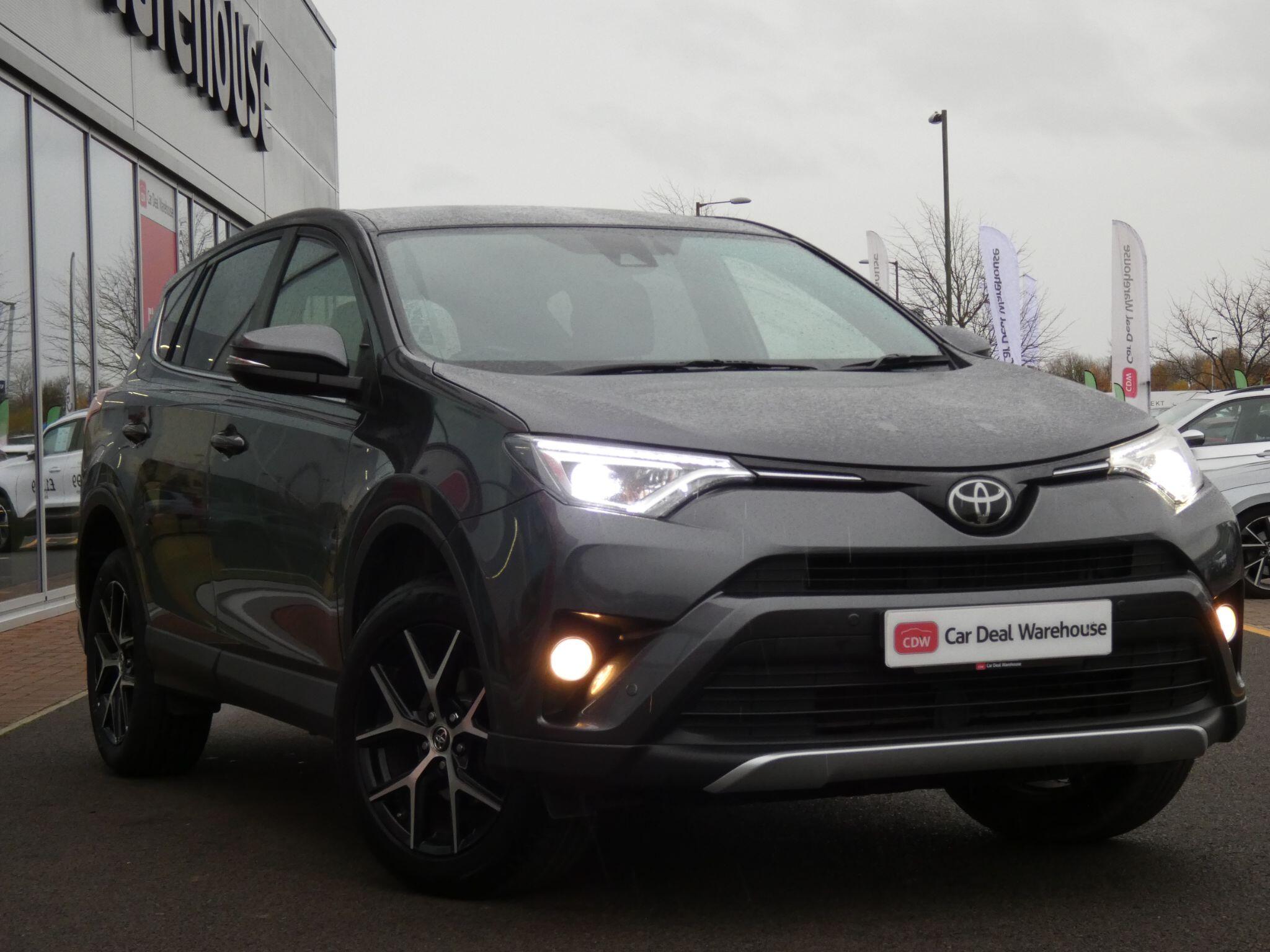 Main listing image - Toyota RAV4