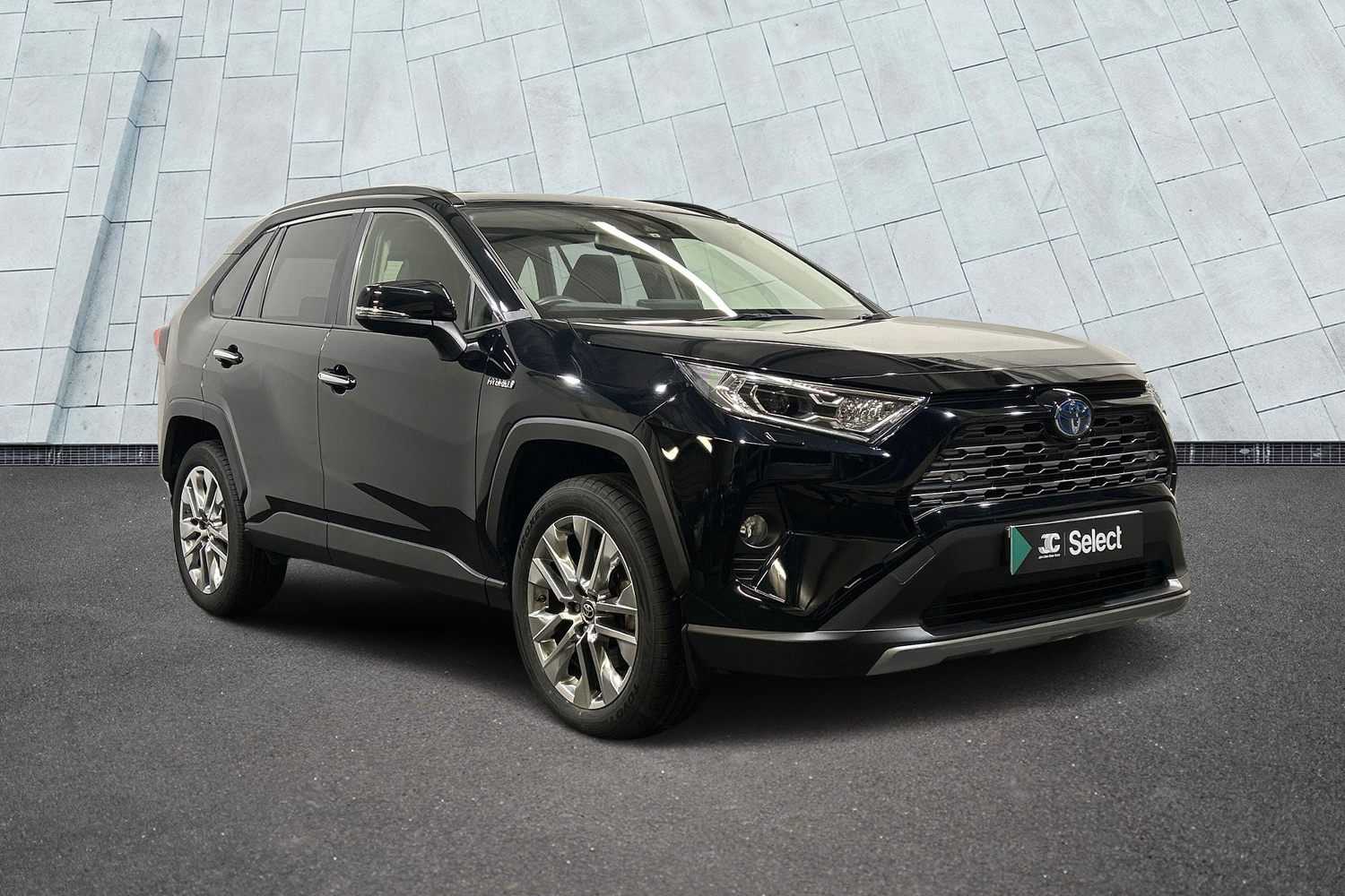 Main listing image - Toyota RAV4