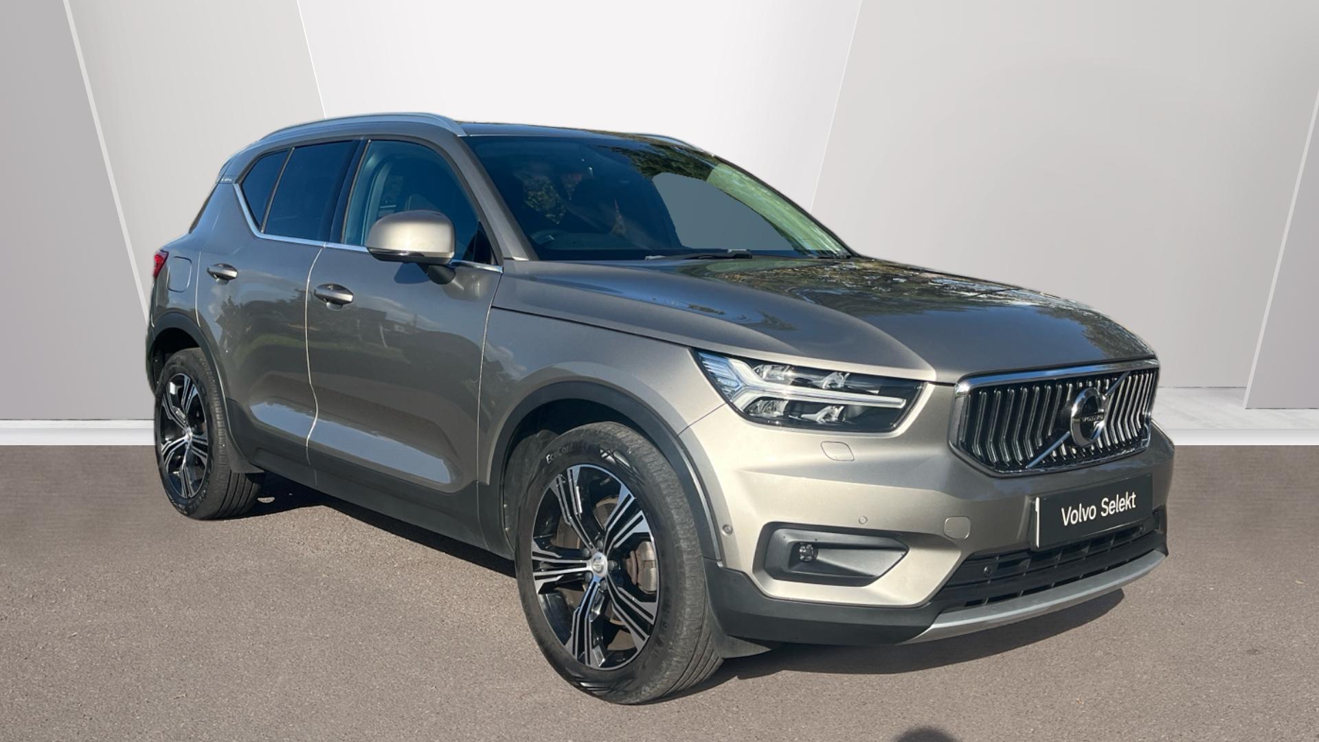 Main listing image - Volvo XC40