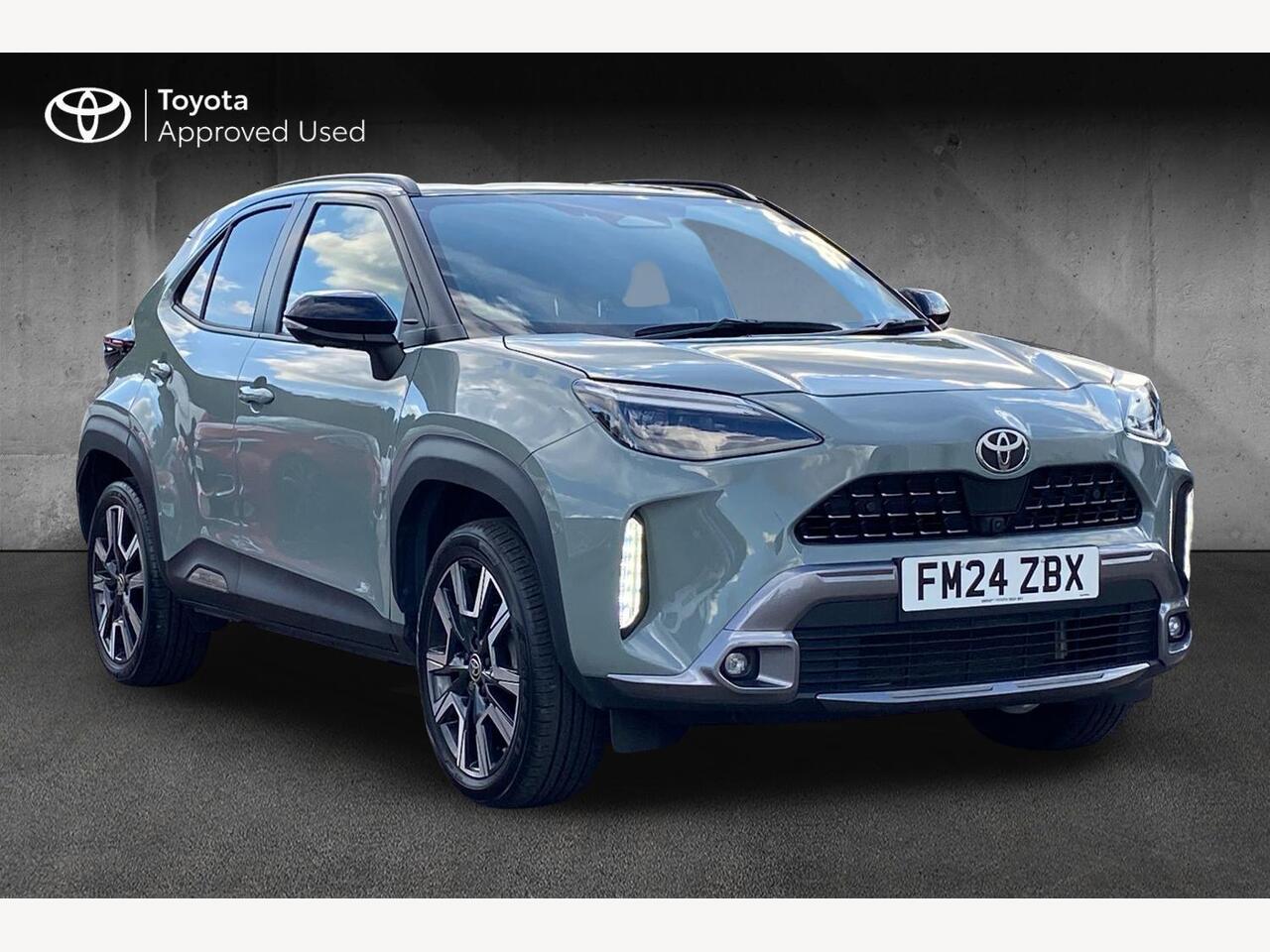 Main listing image - Toyota Yaris Cross