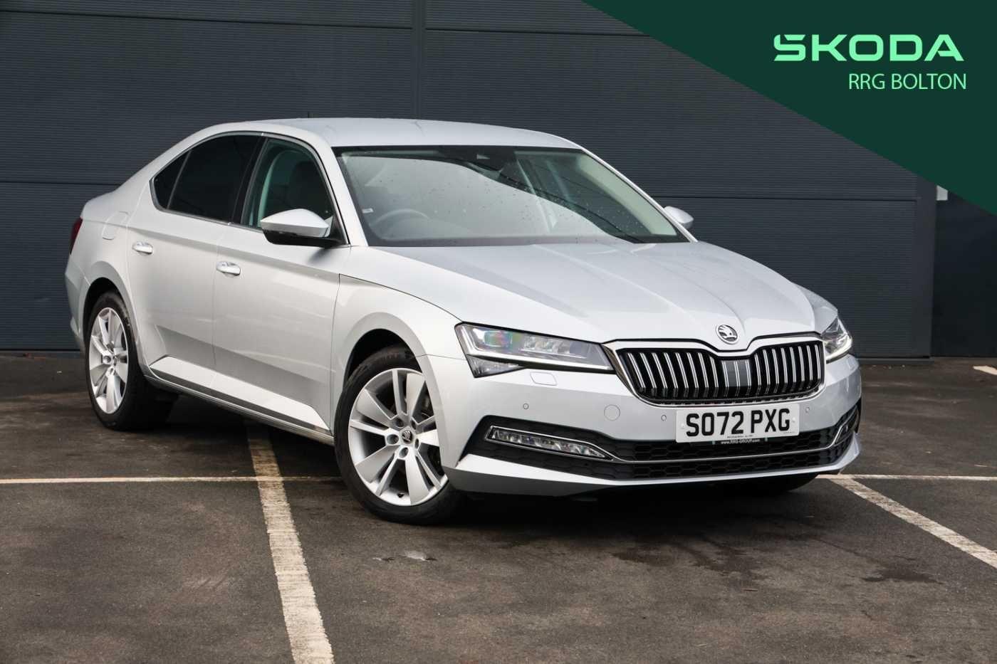 Main listing image - Skoda Superb Estate