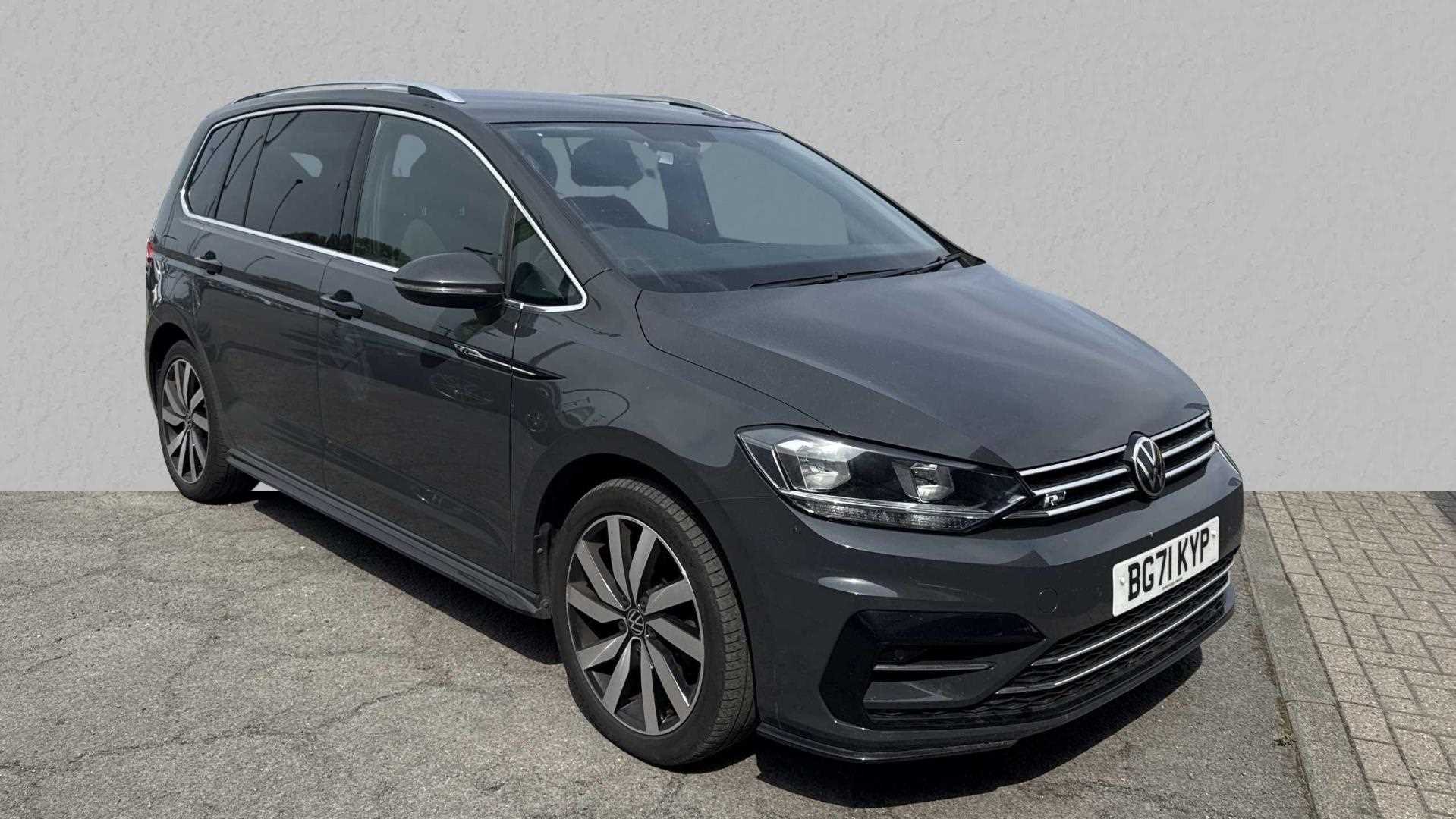 Main listing image - Volkswagen Touran