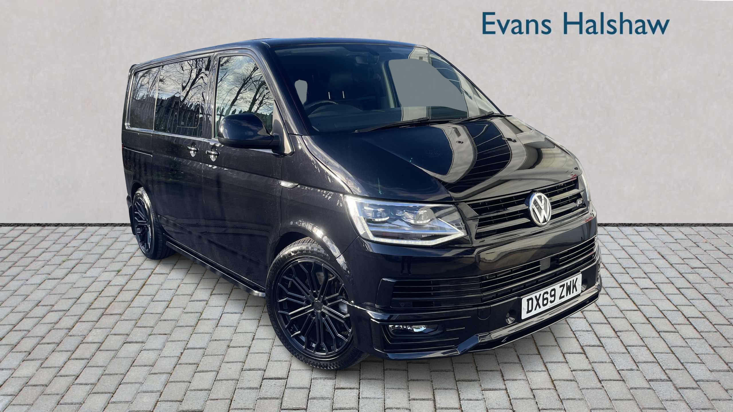 Main listing image - Volkswagen Transporter