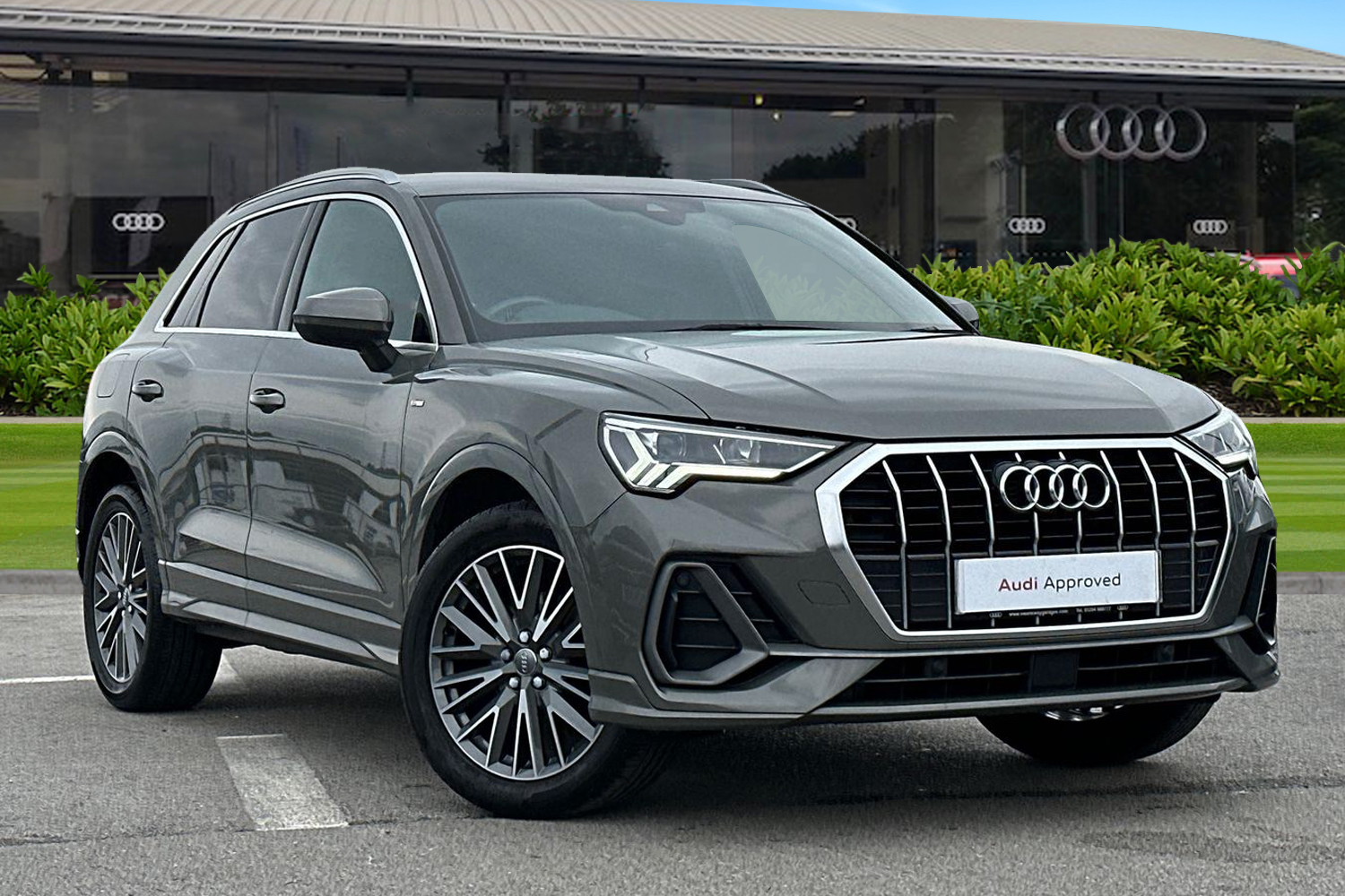 Main listing image - Audi Q3