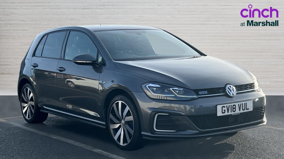 Main listing image - Volkswagen Golf GTE