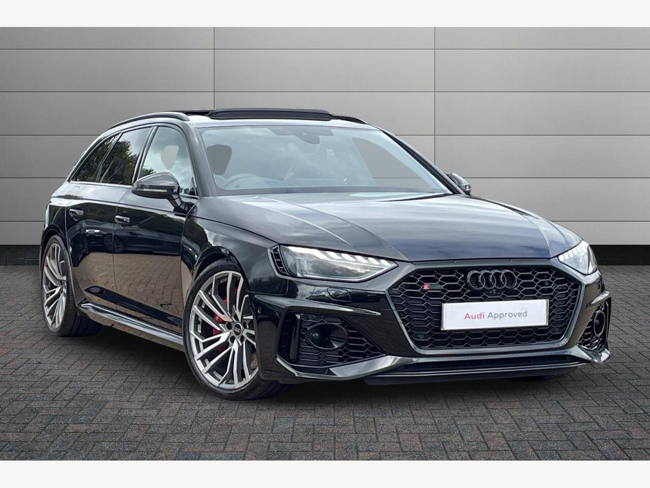 Main listing image - Audi RS4