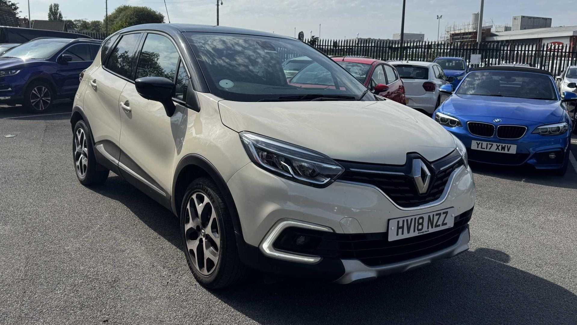 Main listing image - Renault Captur