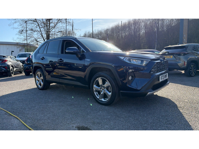 Main listing image - Toyota RAV4