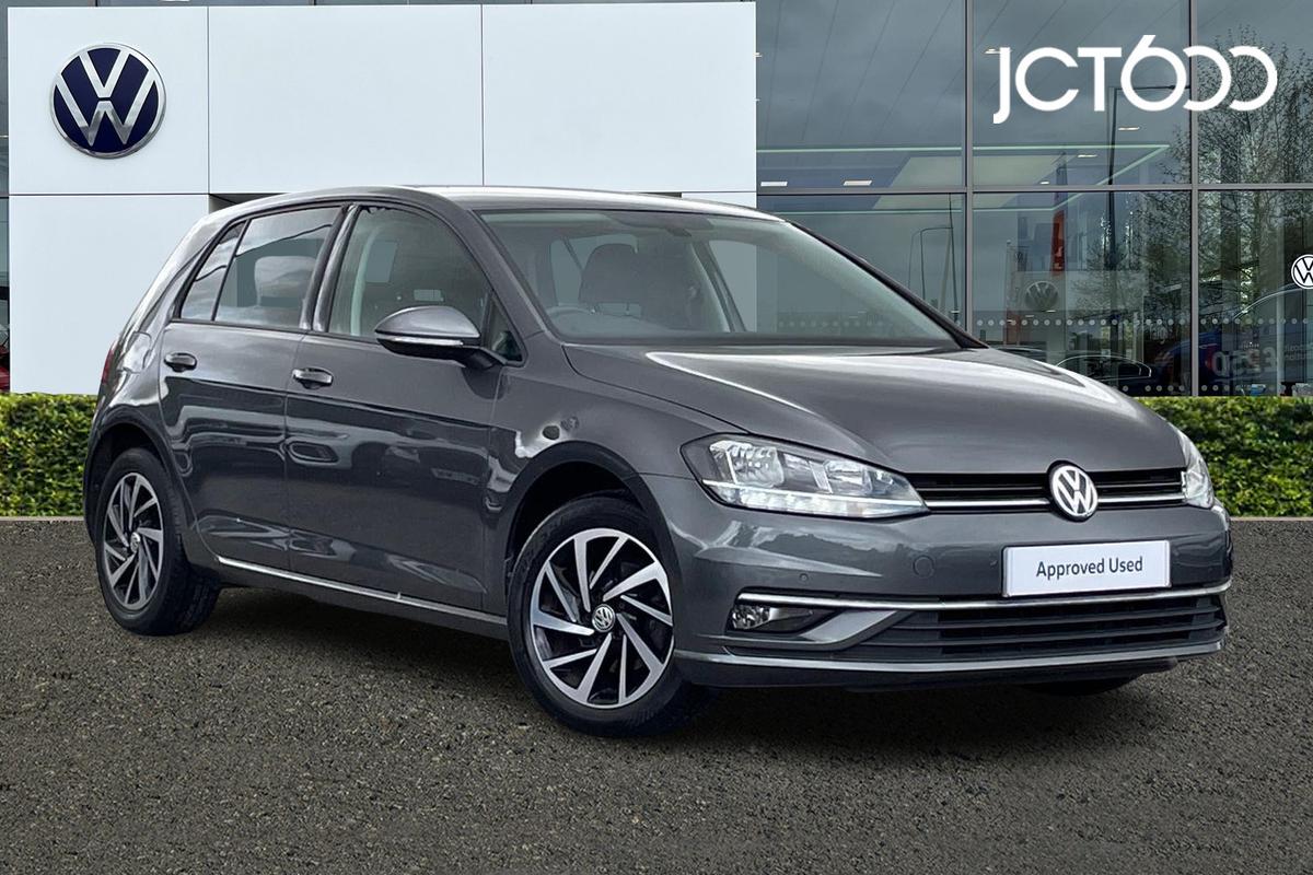 Main listing image - Volkswagen Golf