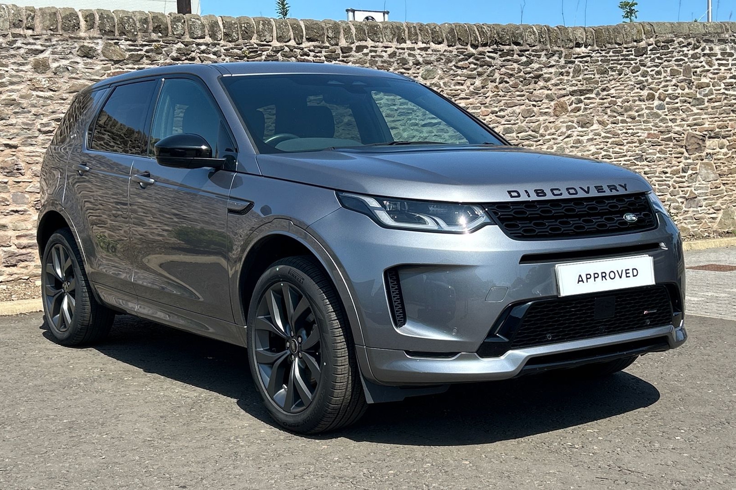Main listing image - Land Rover Discovery Sport
