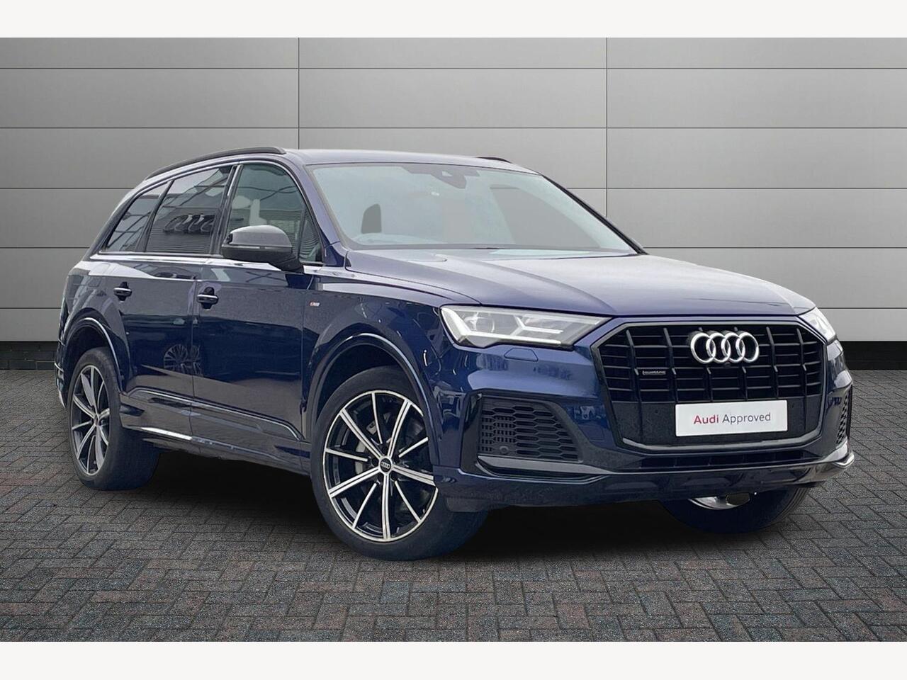 Main listing image - Audi Q7