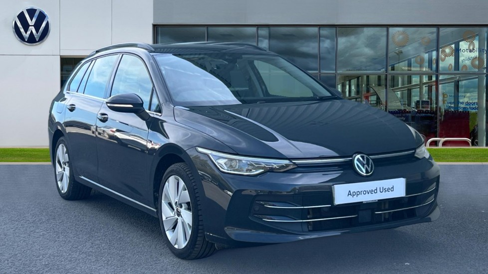 Main listing image - Volkswagen Golf Estate