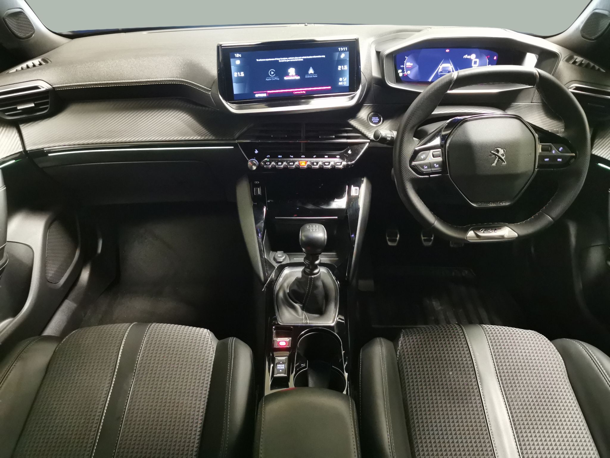 Main listing image - Peugeot 2008