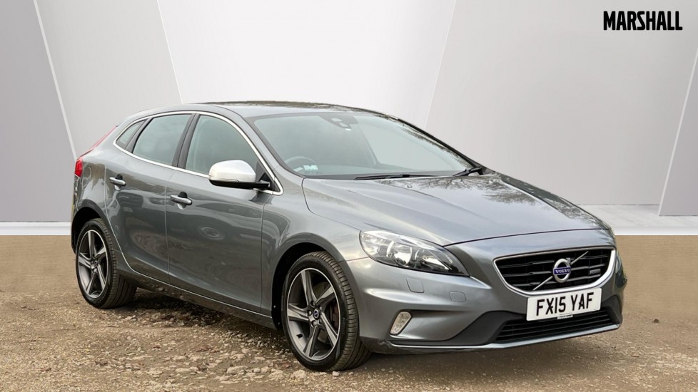 Main listing image - Volvo V40