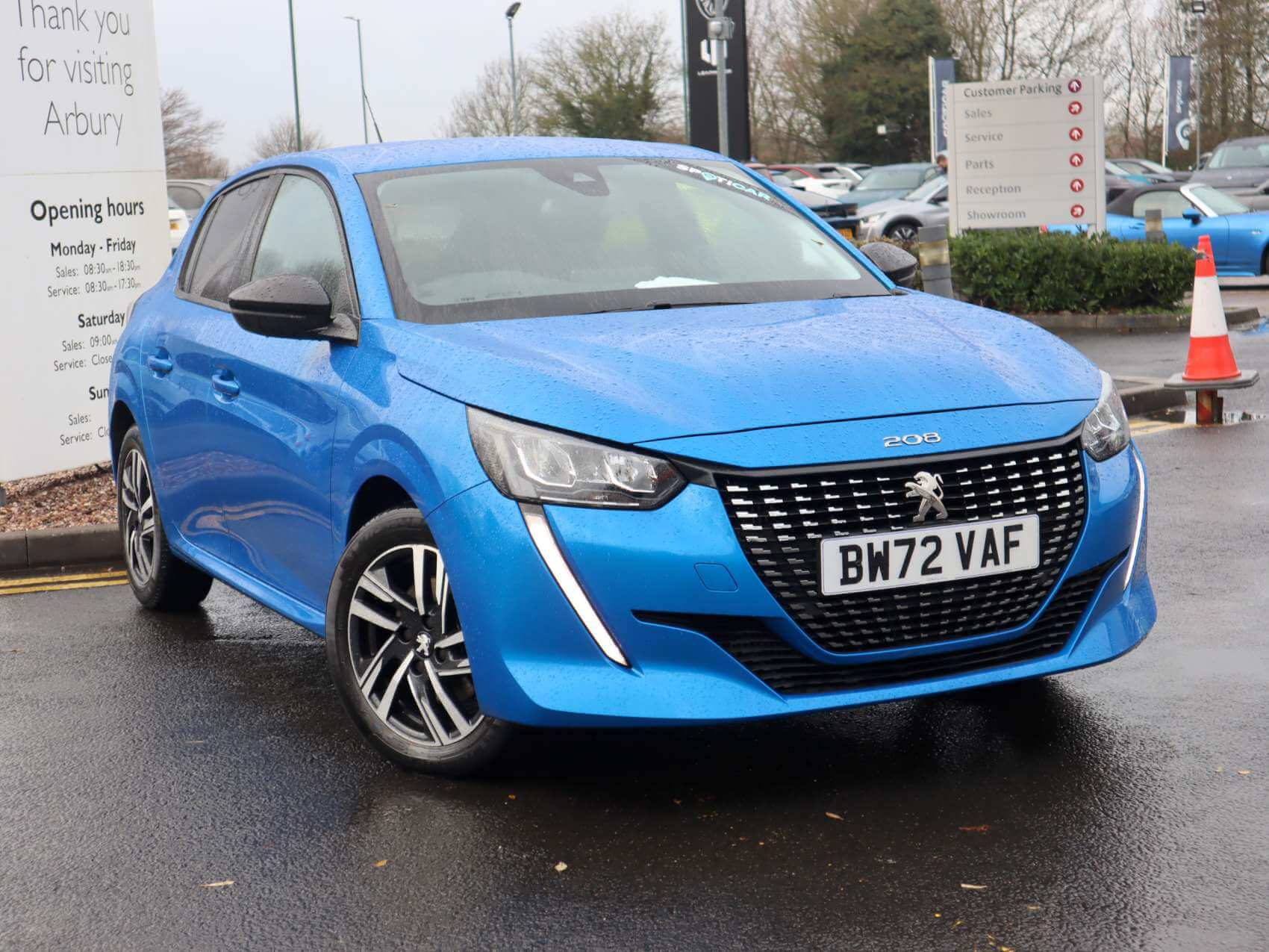 Main listing image - Peugeot 208