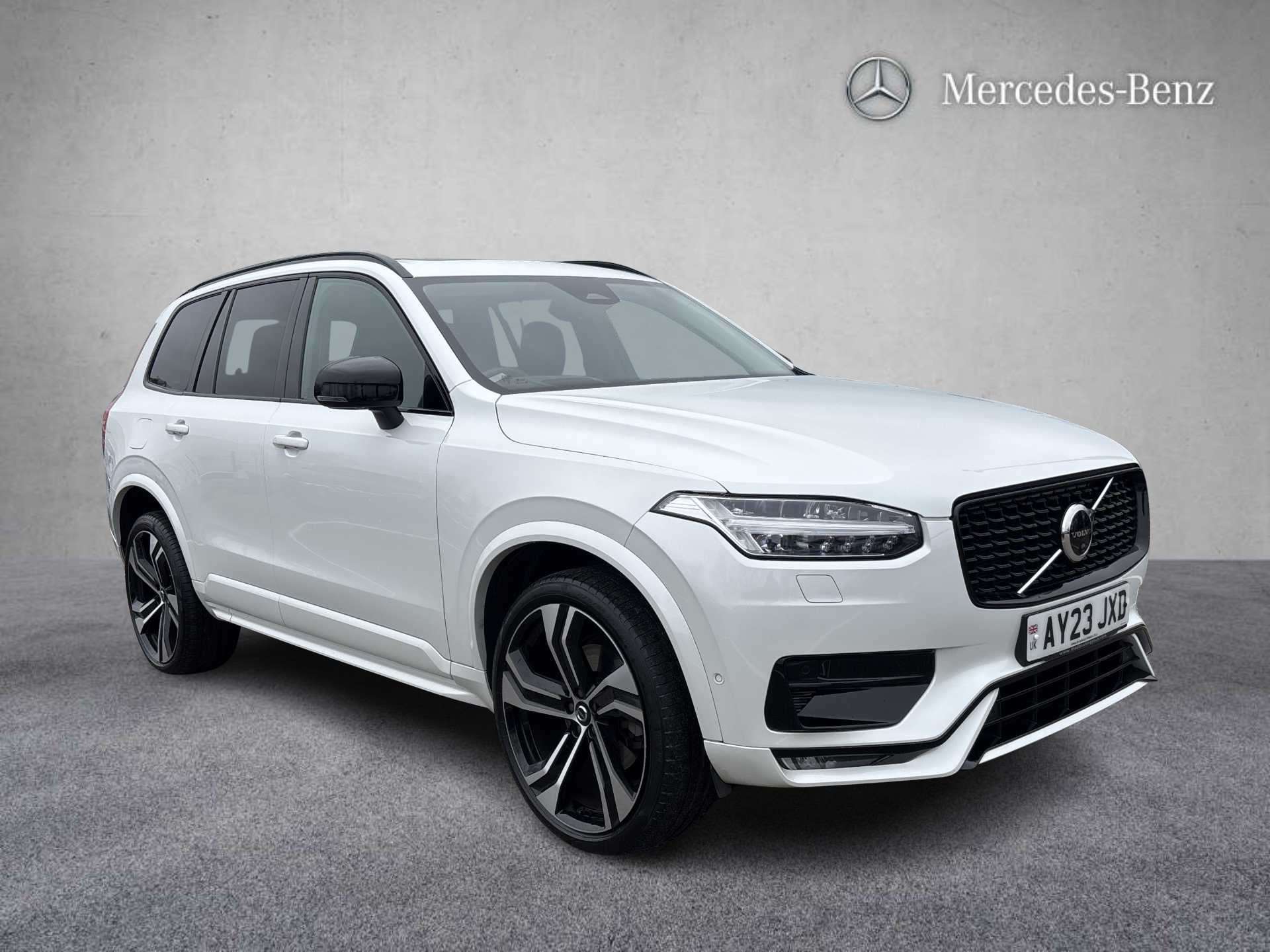 Main listing image - Volvo XC90