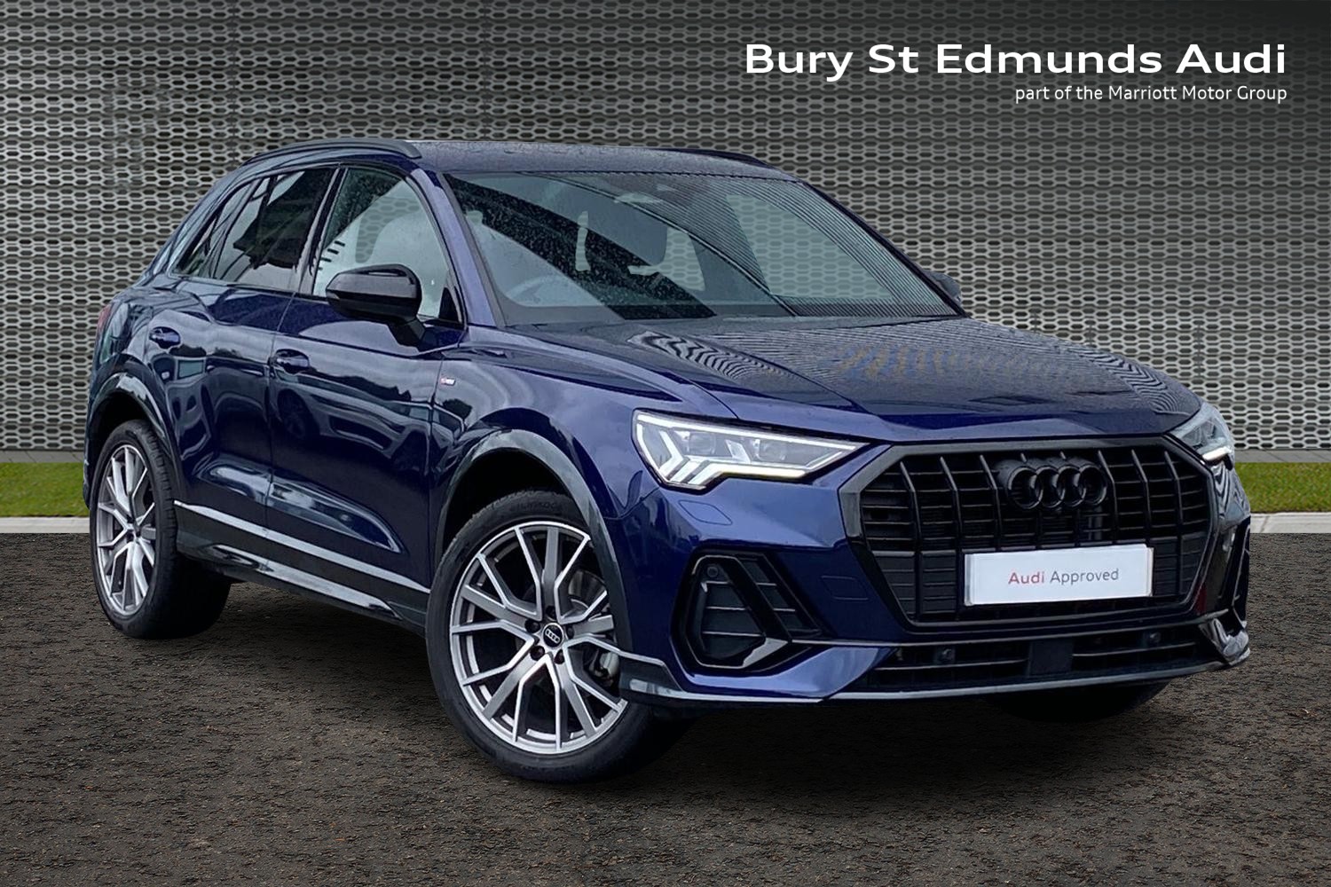 Main listing image - Audi Q3