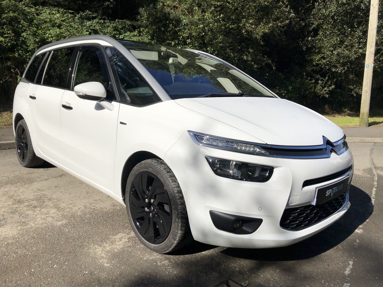 Main listing image - Citroen Grand C4 Picasso