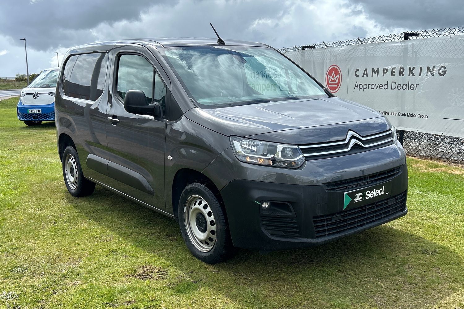 Main listing image - Citroen Berlingo Van