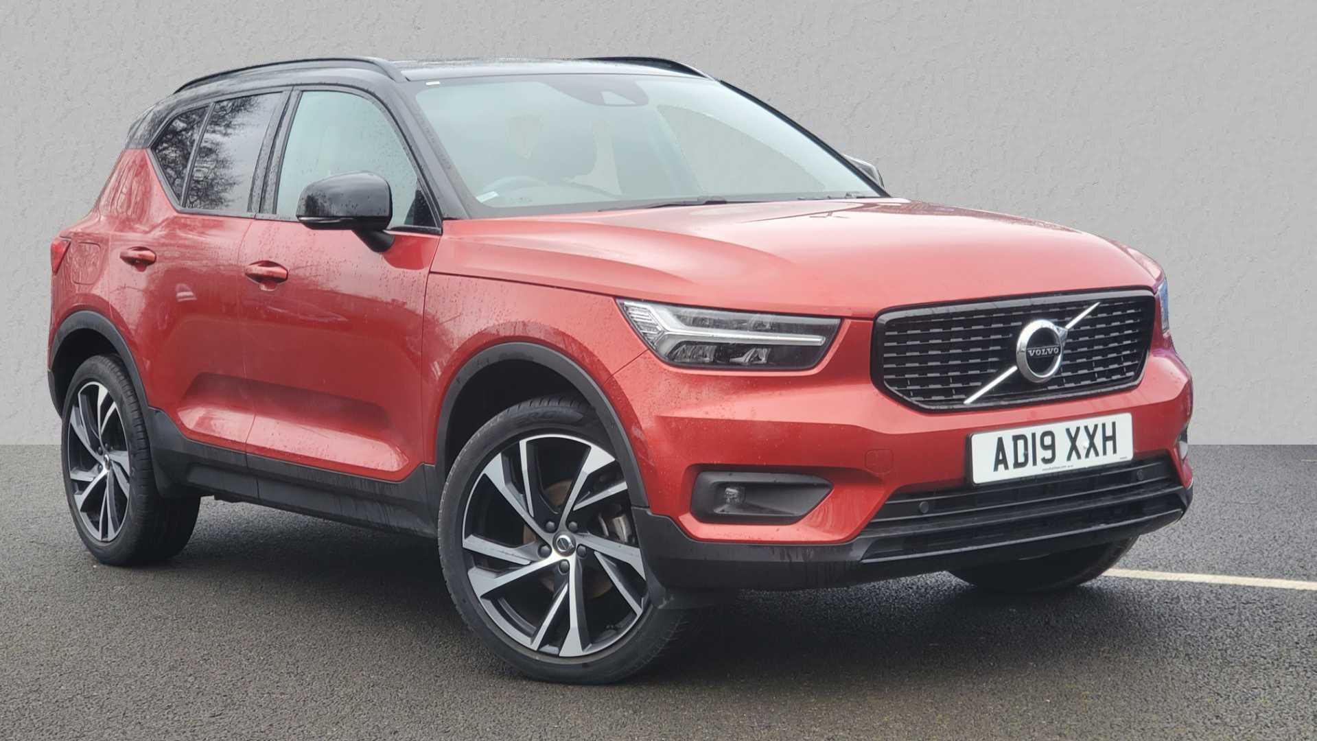 Main listing image - Volvo XC40