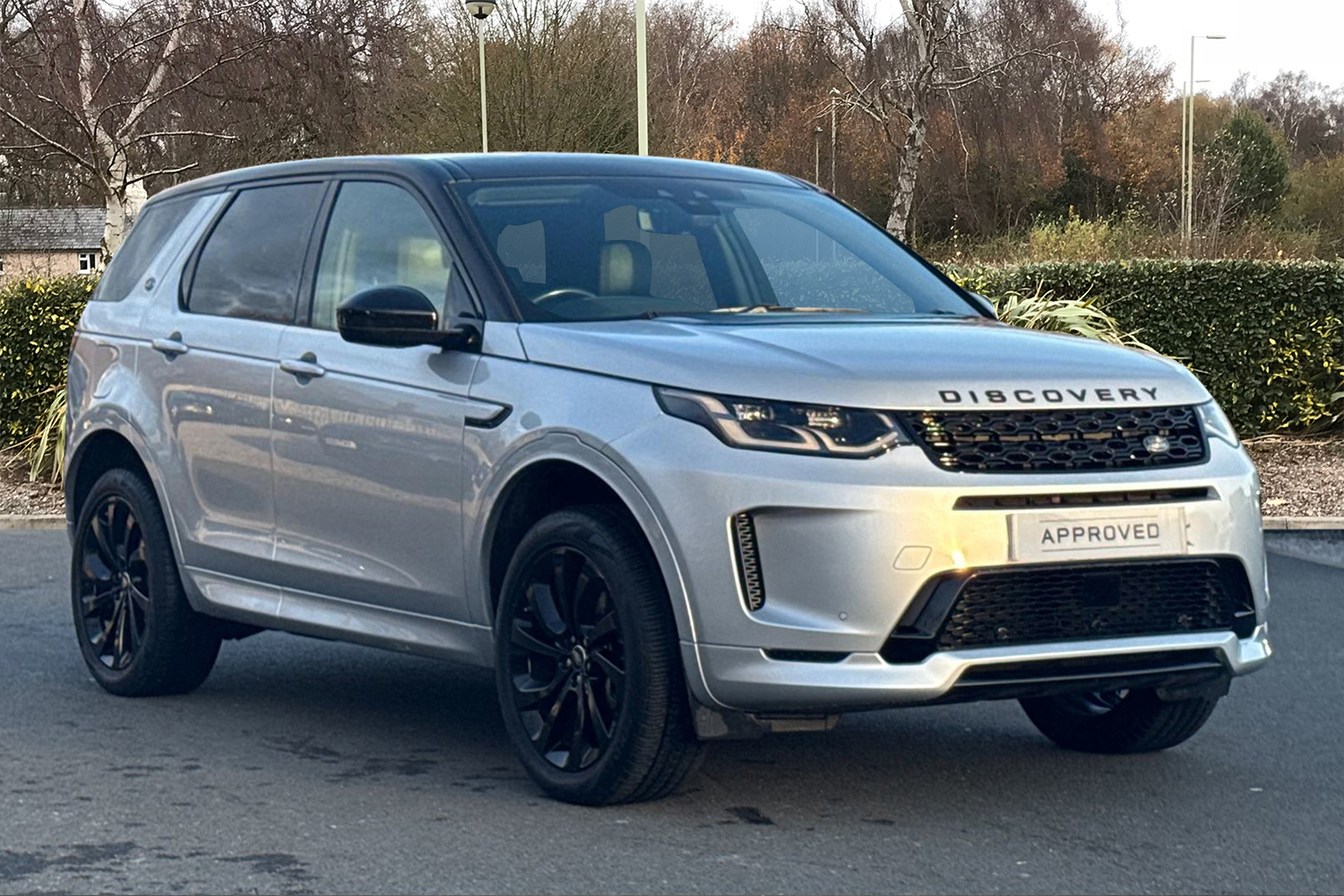 Main listing image - Land Rover Discovery Sport