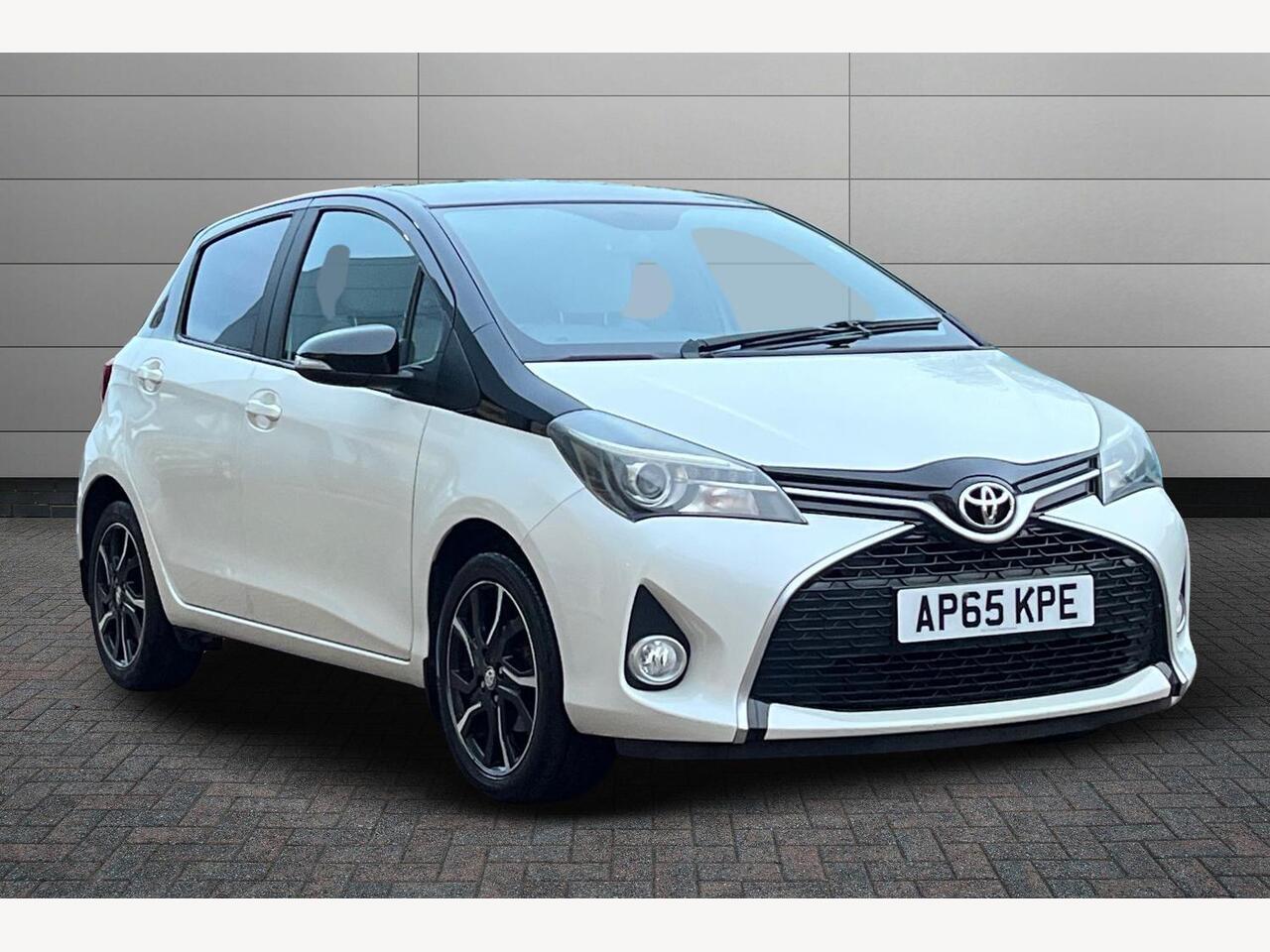 Main listing image - Toyota Yaris
