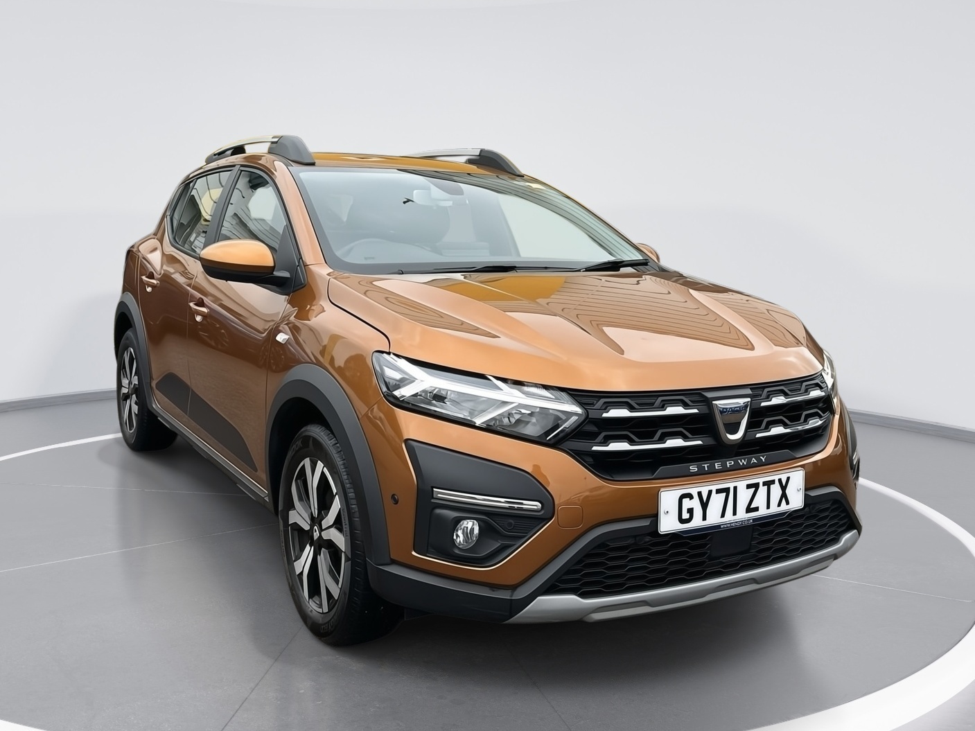 Main listing image - Dacia Sandero Stepway