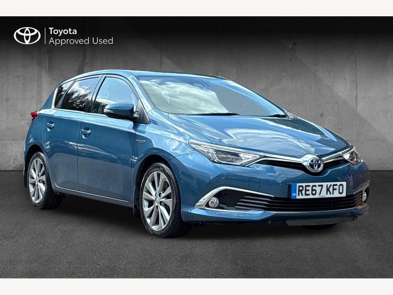 Main listing image - Toyota Auris