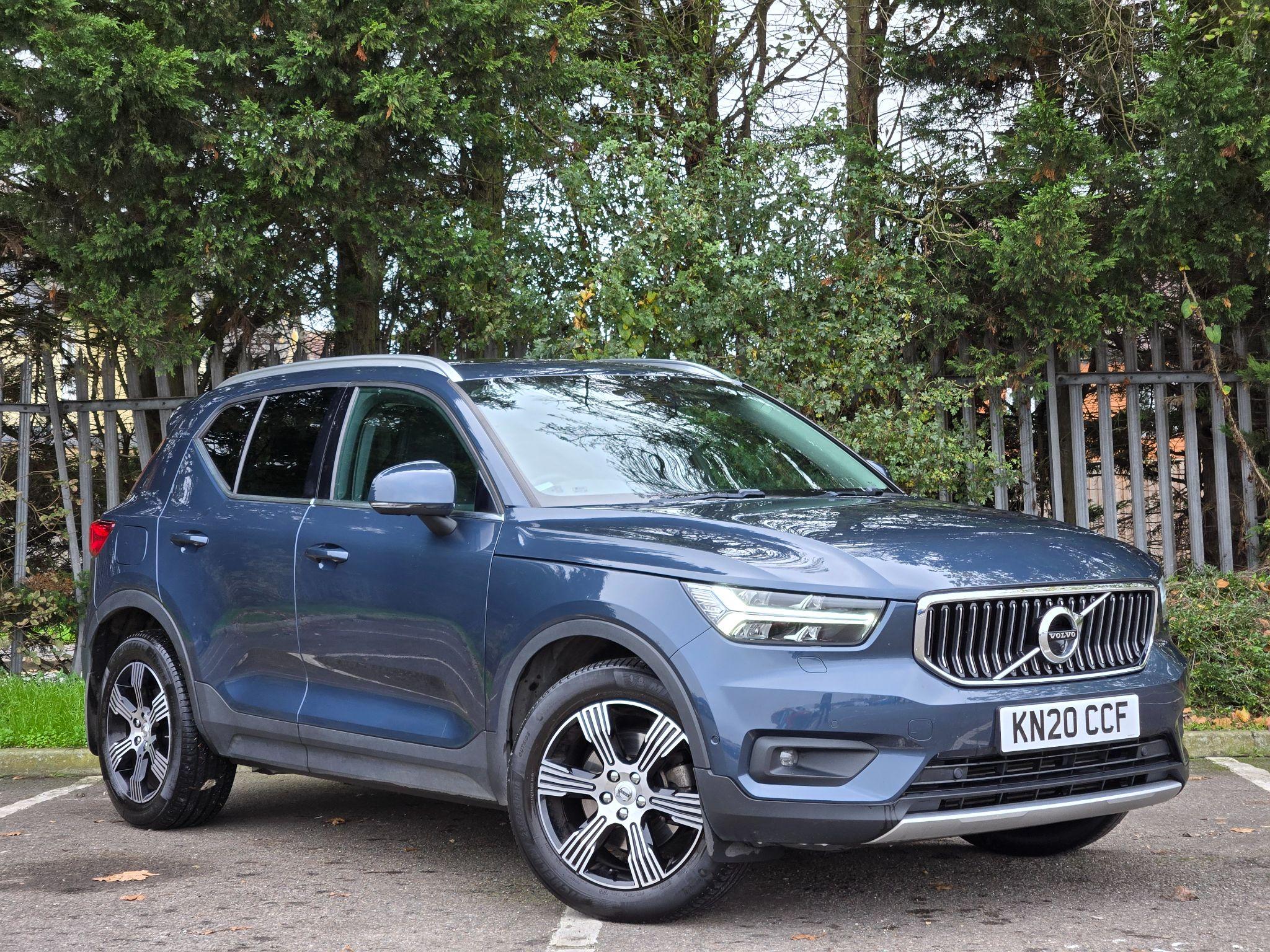 Main listing image - Volvo XC40