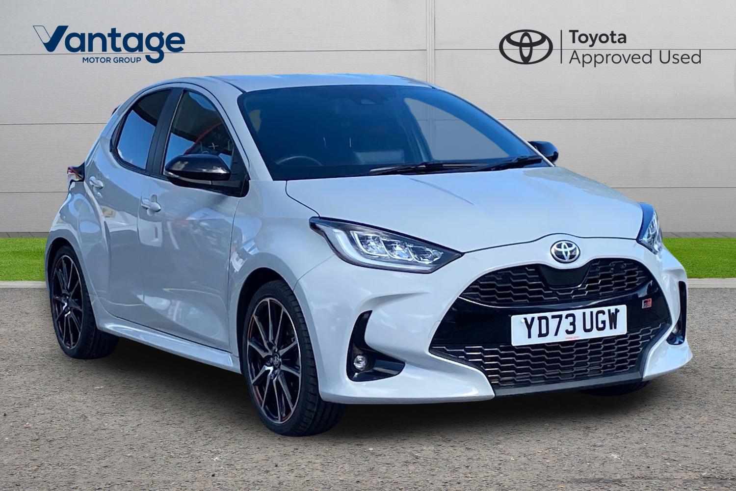 Main listing image - Toyota Yaris