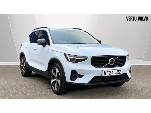 Main listing image - Volvo XC40