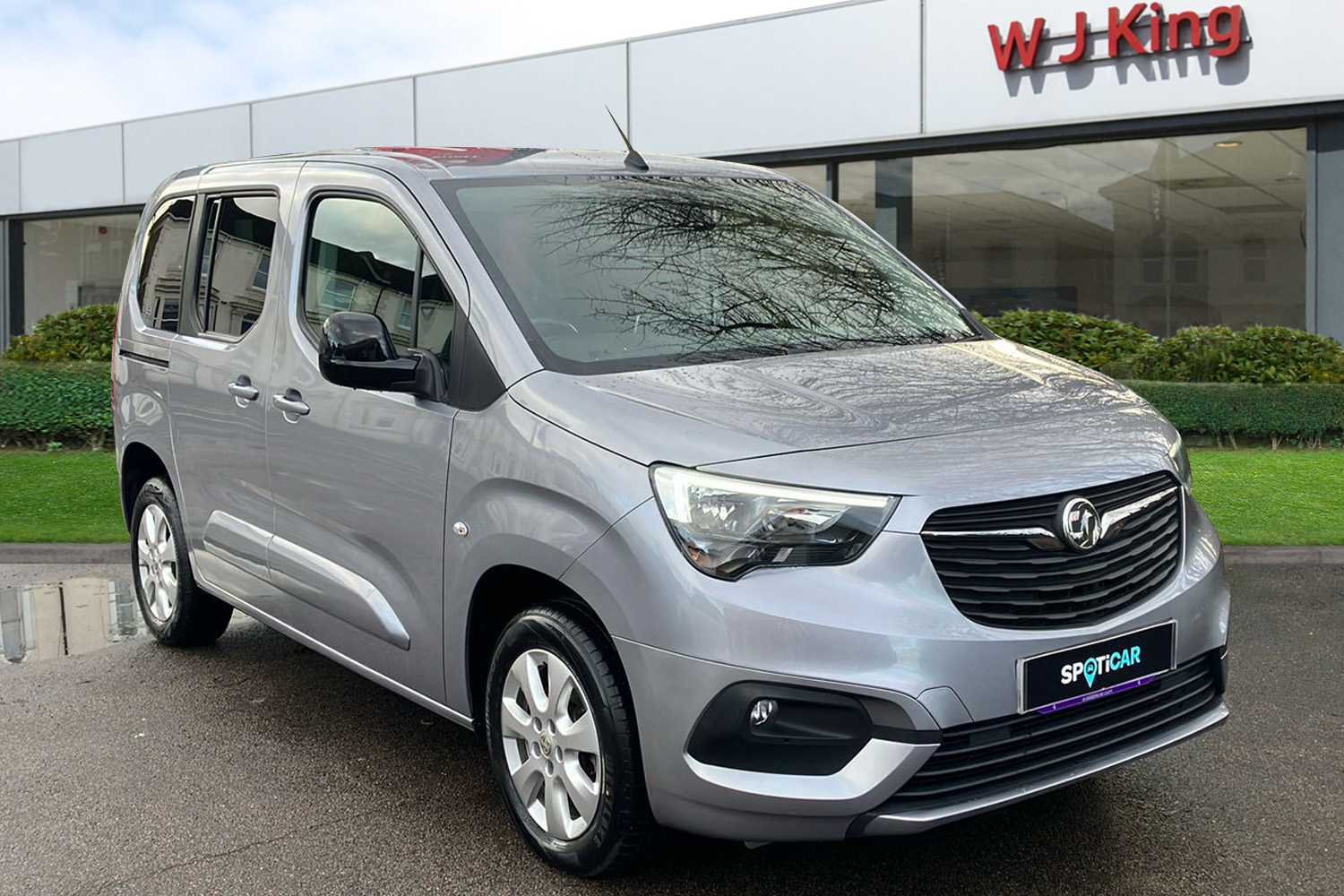 Main listing image - Vauxhall Combo Life