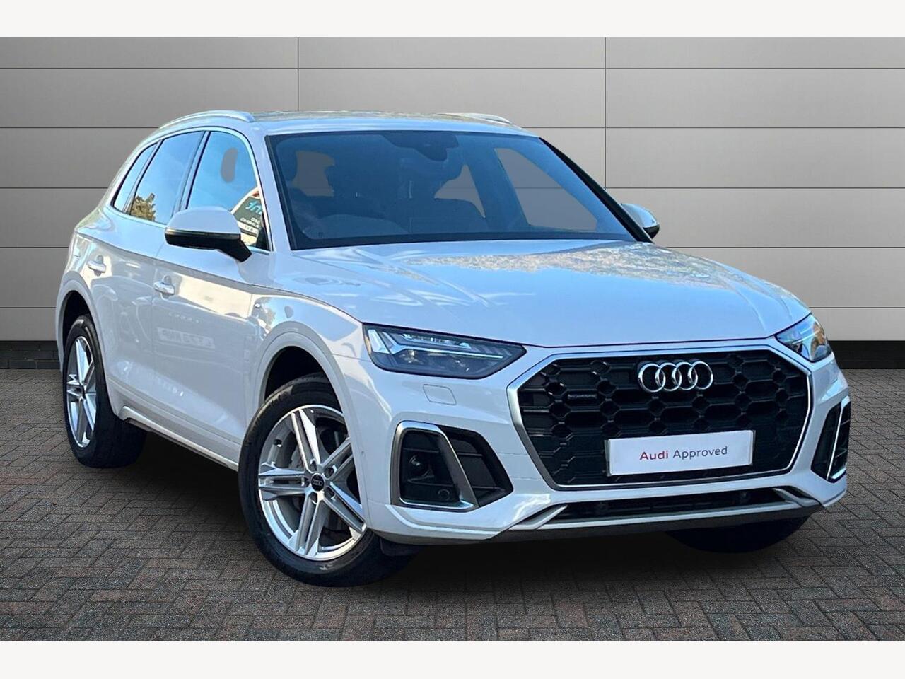 Main listing image - Audi Q5
