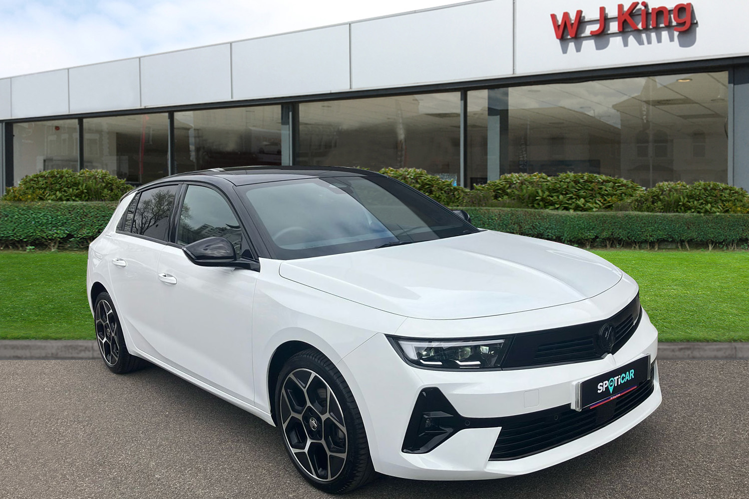 Main listing image - Vauxhall Astra