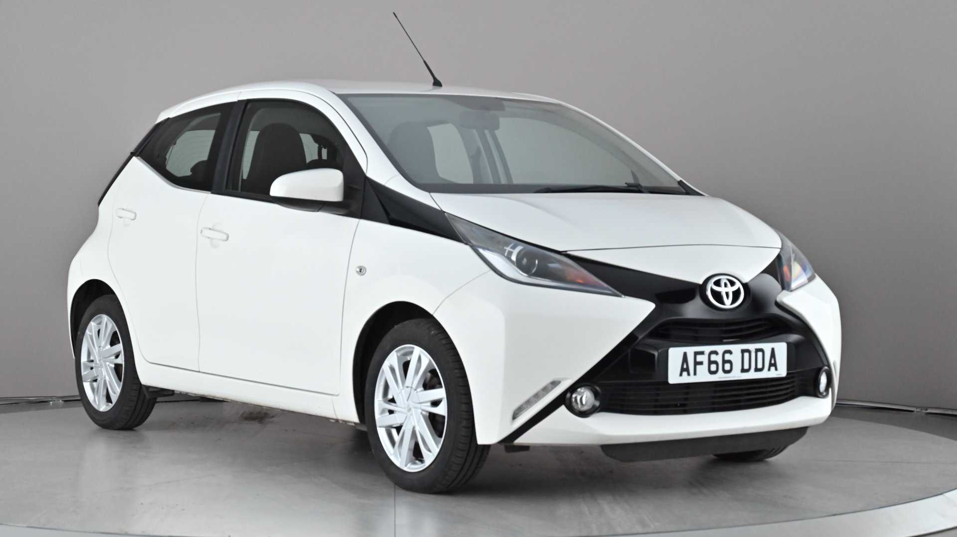 Main listing image - Toyota Aygo