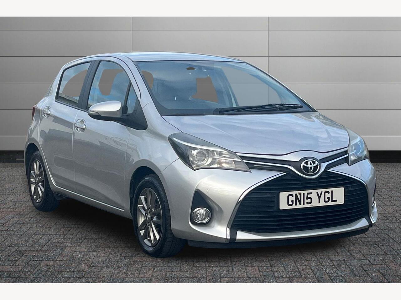 Main listing image - Toyota Yaris