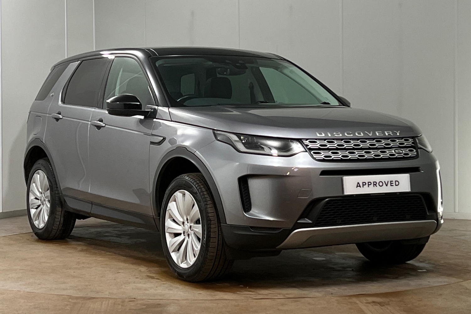 Main listing image - Land Rover Discovery Sport